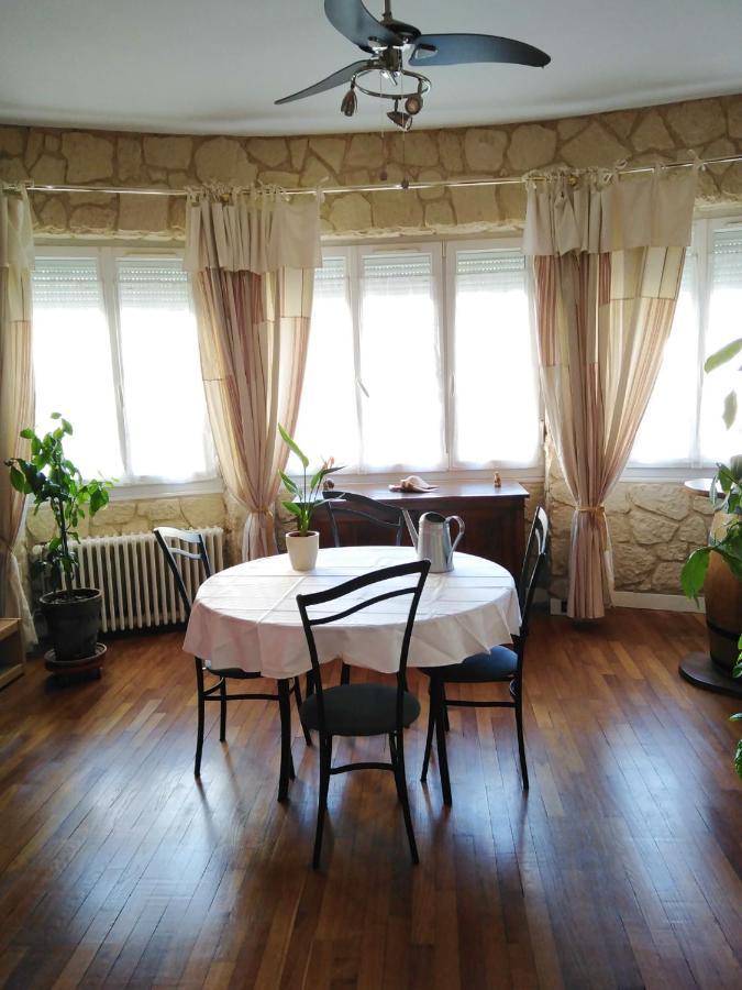 Chambre Meublee Au Coeur De Ville - Chez L'Habitant Le Creusot Exterior photo